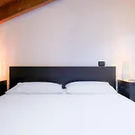 Perla 7 By Design Lejlighed Bellano